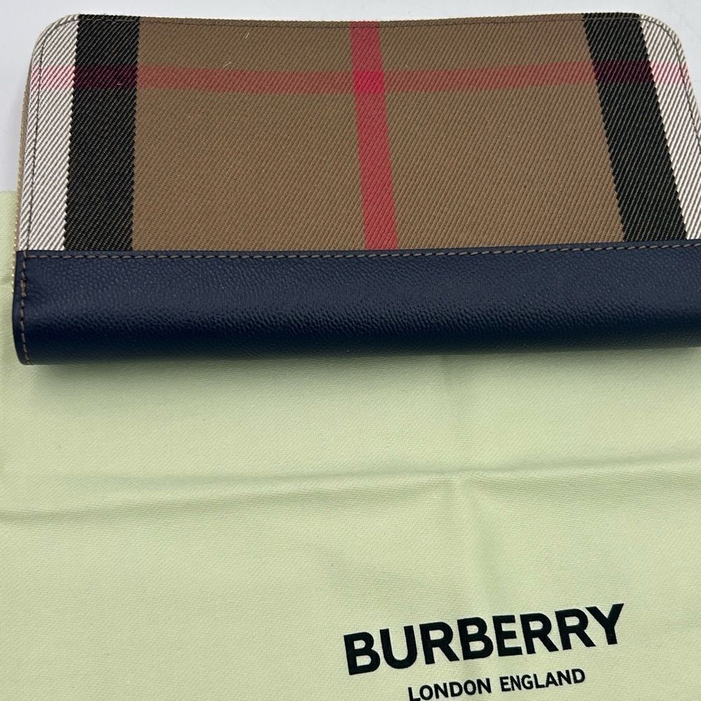 Women’s Burberry classic check zip around wallet made in Italy